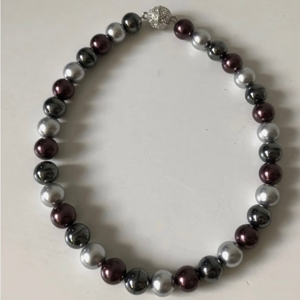 Premier Designs Necklace Silver Plated Faux Pearls 16 1/4 in W Magnetic Closure